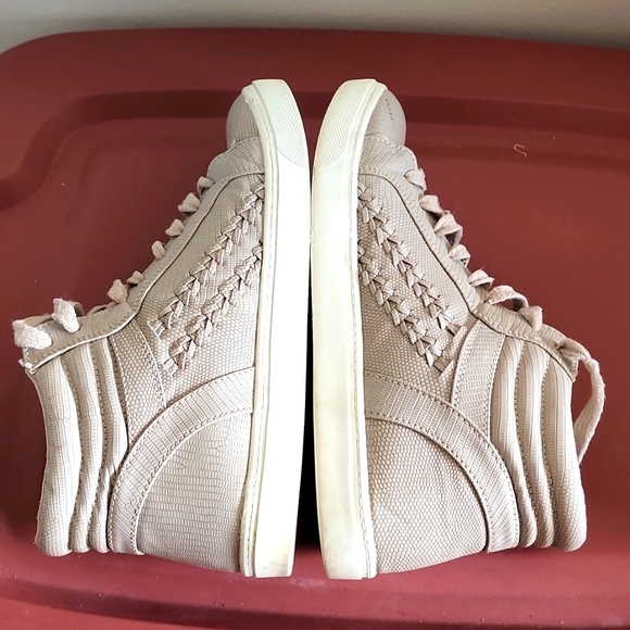 Women's sneakers - Picture 9 of 9